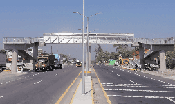 Puentes peatonales de aluminio