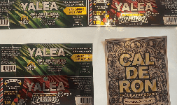 Etiquetas adhesivas en papel metalizado brillante