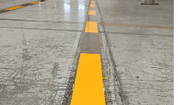Franjas de señalizacion empotradas y pintadas