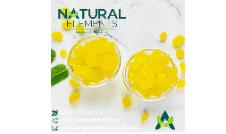 Piña deshidratada en cubos