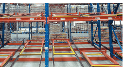 Racks Push-Back a base de carros de acero sobre rodamientos