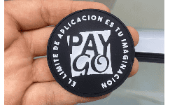 Etiquetas en plastisol con surco de costura PAYGO
