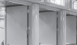 Puertas de acceso metálicas calibre 18 Yale