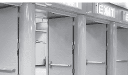 Puertas de acceso metálicas calibre 20 Yale