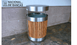 Mobiliario urbano en acero inoxidable