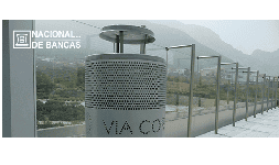 Botes de basura resistentes y versátiles