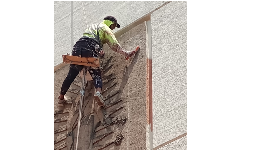 Aplicación de pintura en altura MERAZ