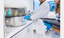 Pólizas de Servicios para Cromatógrafos de Gases y HPLC