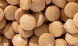 Recubrimiento de tabletas y comprimido herbales y vitaminas