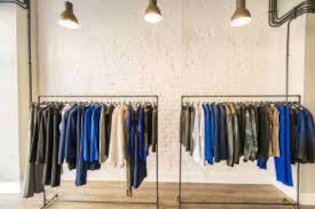 Racks para Exhibición de Ropa 